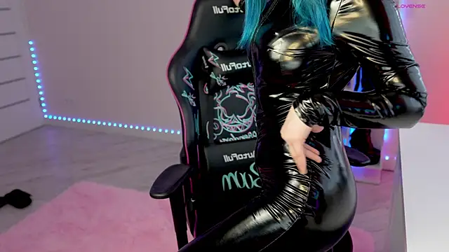 Latex Kitty online show from March 29, 2026, 3:57 pm