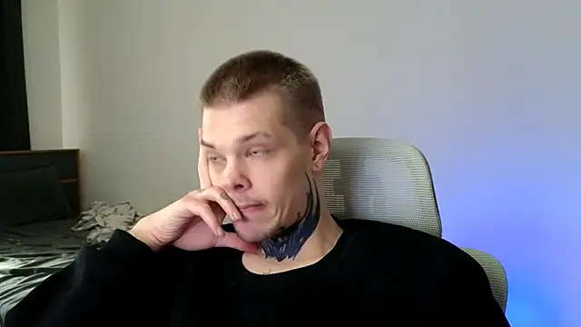 DENIS HERE online show from May 26, 2026, 1:53 pm