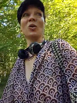 Exhibitionsplit online show from October 17, 2025, 11:56 am