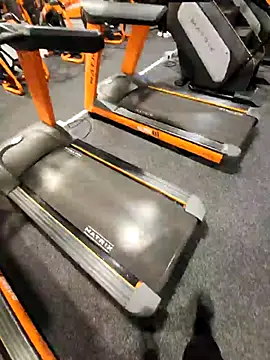 Exhibitionsplit online show from March 2, 2025, 9:41 pm