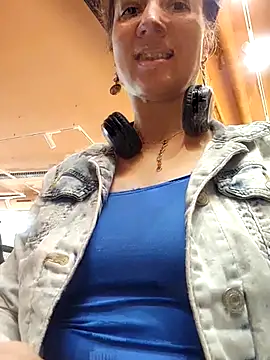 Exhibitionsplit online show from October 23, 2025, 11:31 am