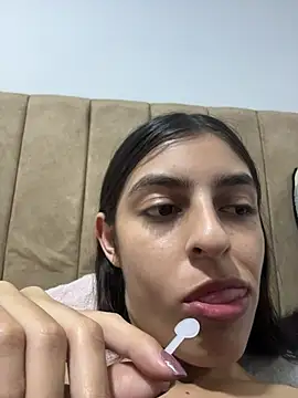 cristel 17 online show from April 10, 2026, 3:13 am