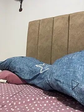 cristel 17 online show from November 28, 2025, 9:15 pm