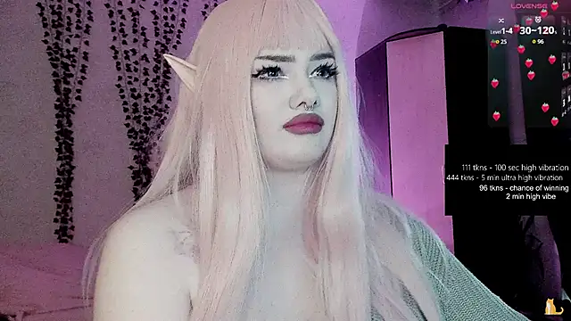 strawberry elfcat online show from May 21, 2026, 5:49 am