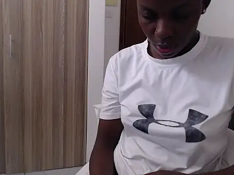 Snapshot of black___ghodess chatting on November 22, 2025, 7:18 am black ghodess online show from November 22, 2025, 7:18 am