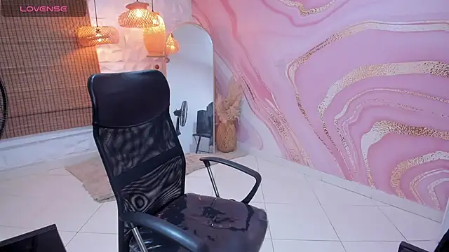 meliboobs  online show from November 15, 2025, 3:32 am