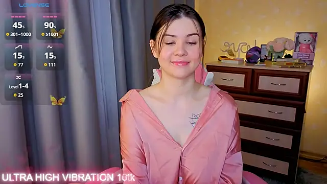 Snapshot of cutie_mili chatting on November 10, 2025, 7:46 am cutie mili online show from November 10, 2025, 7:46 am