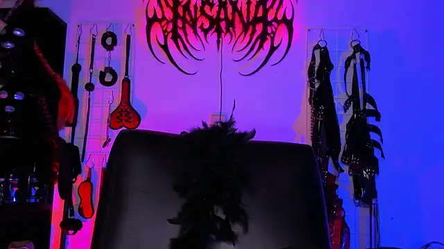 irregular fetish  online show from November 7, 2025, 5:39 pm