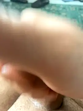 Snapshot of azginnn35 chatting on November 2, 2025, 11:37 am azginnn35 online show from November 2, 2025, 11:37 am