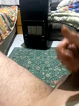 Snapshot of azginnn35 chatting on October 28, 2025, 11:36 pm azginnn35 online show from October 28, 2025, 11:36 pm