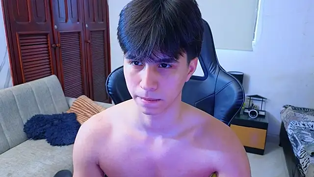 Snapshot of carl_dixon chatting on December 14, 2025, 9:09 pm carl dixon online show from December 14, 2025, 9:09 pm