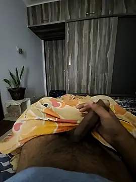 Snapshot of DesiRocco7 chatting on September 22, 2025, 8:15 pm DesiRocco7 online show from September 22, 2025, 8:15 pm