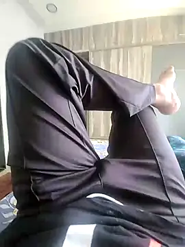 Snapshot of DesiRocco7 chatting on September 20, 2025, 6:40 am DesiRocco7 online show from September 20, 2025, 6:40 am