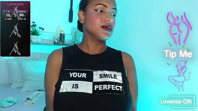 Snapshot of NikitaKiss chatting on October 12, 2025, 1:45 pm NikitaKiss online show from October 12, 2025, 1:45 pm