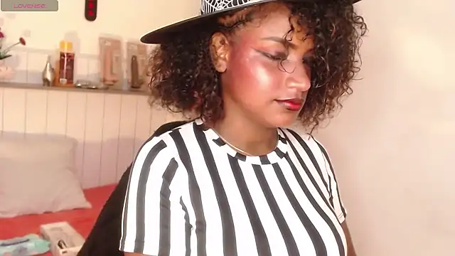 Snapshot of NikitaKiss chatting on October 6, 2025, 4:19 pm NikitaKiss online show from October 6, 2025, 4:19 pm