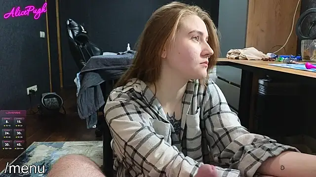 Snapshot of alicepugh chatting on January 25, 2025, 9:14 pm alicepugh online show from January 25, 2025, 9:14 pm