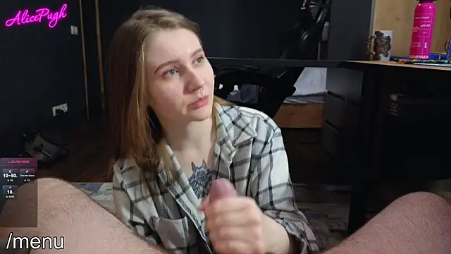 Snapshot of alicepugh chatting on January 26, 2025, 5:23 pm alicepugh online show from January 26, 2025, 5:23 pm