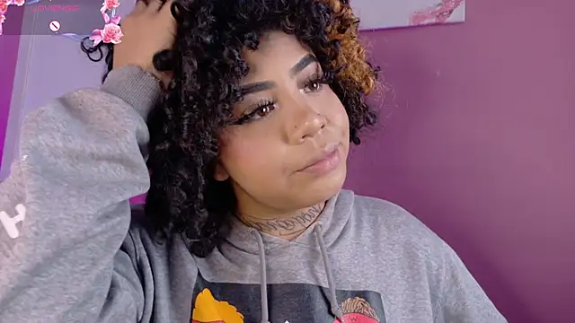 foxxy-lov3 online show from April 11, 2026, 1:59 pm