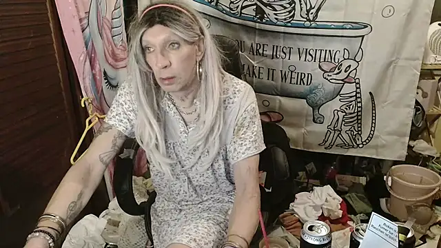 Ombeline1 online show from February 18, 2026, 3:48 am