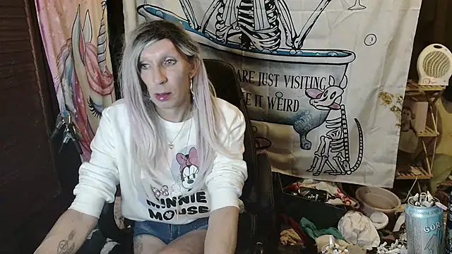 Ombeline1 online show from March 19, 2026, 7:47 pm