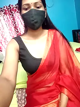 Snapshot of Triha_18 chatting on October 31, 2025, 4:53 am Triha 18 online show from October 31, 2025, 4:53 am