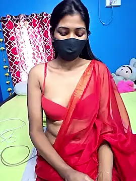 Snapshot of Triha_18 chatting on November 12, 2025, 6:17 am Triha 18 online show from November 12, 2025, 6:17 am