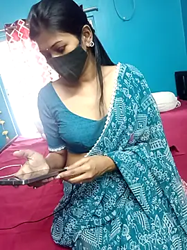 Snapshot of Triha_18 chatting on October 23, 2025, 6:34 am Triha 18 online show from October 23, 2025, 6:34 am