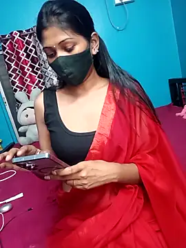 Snapshot of Triha_18 chatting on October 25, 2025, 7:58 pm Triha 18 online show from October 25, 2025, 7:58 pm