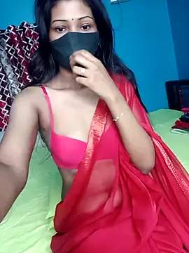 Snapshot of Triha_18 chatting on October 29, 2025, 6:23 am Triha 18 online show from October 29, 2025, 6:23 am