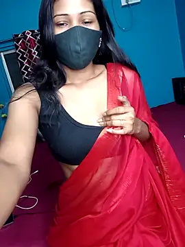 Snapshot of Triha_18 chatting on October 21, 2025, 5:56 pm Triha 18 online show from October 21, 2025, 5:56 pm