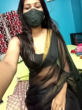 Snapshot of Triha_18 chatting on October 30, 2025, 2:04 pm Triha 18 online show from October 30, 2025, 2:04 pm