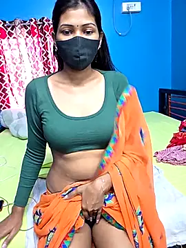 Snapshot of Triha_18 chatting on November 6, 2025, 5:33 am Triha 18 online show from November 6, 2025, 5:33 am