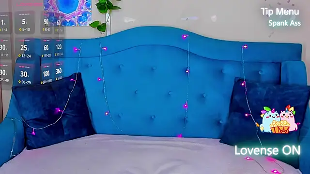 MilliStrii online show from November 27, 2025, 1:39 am