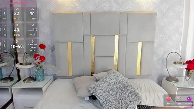 Camilaa Sanchez  online show from November 15, 2025, 1:26 pm