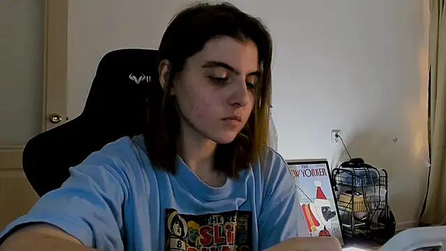 emmamurrr online show from December 14, 2024, 3:25 pm