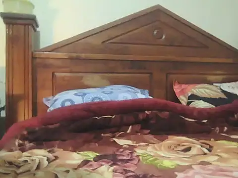 Snapshot of Nuttysub chatting on January 7, 2026, 1:54 am Nuttysub online show from January 7, 2026, 1:54 am