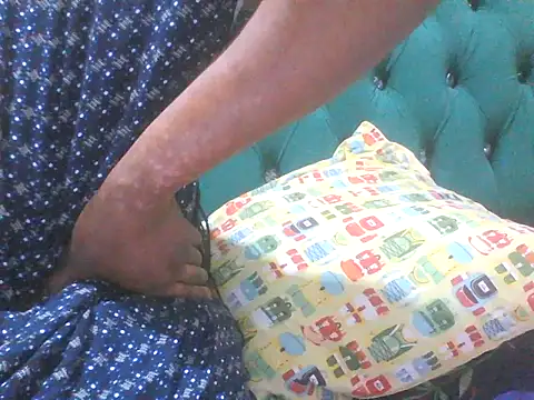 Snapshot of Sexy_Riri chatting on November 30, 2025, 5:41 am Sexy Riri online show from November 30, 2025, 5:41 am