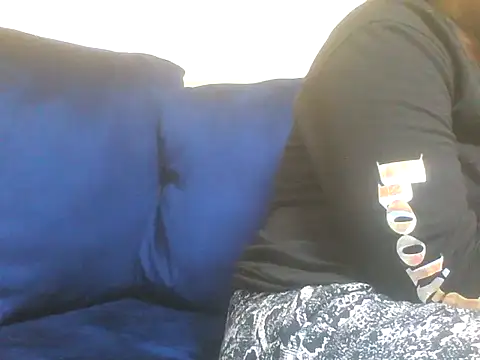 Snapshot of Sexy_Riri chatting on October 8, 2025, 2:07 pm Sexy Riri online show from October 8, 2025, 2:07 pm