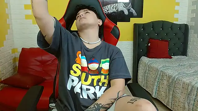 isabeautyx19 online show from November 29, 2025, 2:01 am