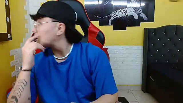 isabeautyx19 online show from January 7, 2026, 1:54 am