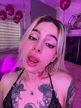 Snapshot of Bonnie_vega chatting on February 1, 2026, 9:35 pm Bonnie vega online show from February 1, 2026, 9:35 pm