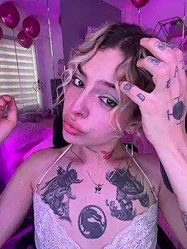 Snapshot of Bonnie_vega chatting on February 3, 2026, 9:42 pm Bonnie vega online show from February 3, 2026, 9:42 pm