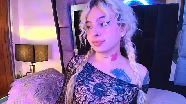 Snapshot of Bonnie_vega chatting on March 16, 2025, 9:16 pm Bonnie vega online show from March 16, 2025, 9:16 pm