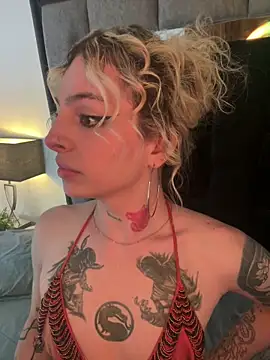 Snapshot of Bonnie_vega chatting on December 14, 2025, 9:20 pm Bonnie vega online show from December 14, 2025, 9:20 pm