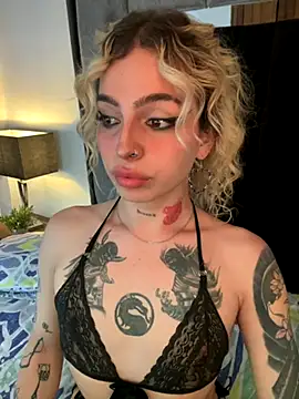 Snapshot of Bonnie_vega chatting on November 16, 2025, 8:24 pm Bonnie vega online show from November 16, 2025, 8:24 pm