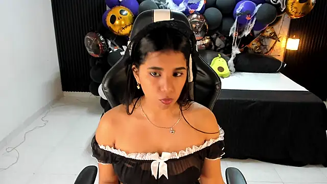 Ivy 16 online show from October 27, 2025, 12:06 pm