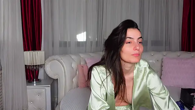 Snapshot of NinaCrystal1 chatting on February 26, 2025, 6:30 am NinaCrystal1 online show from February 26, 2025, 6:30 am