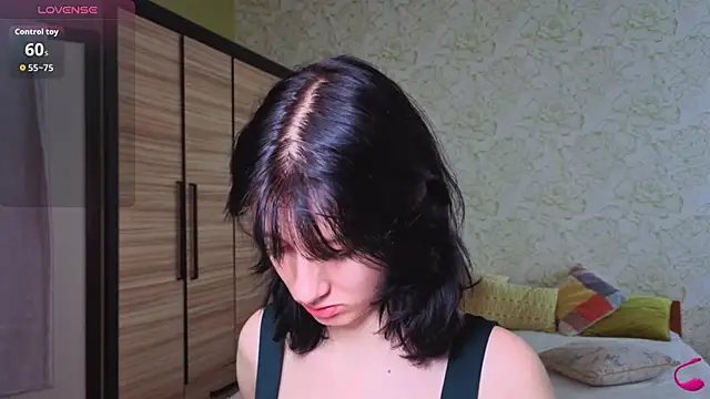 Snapshot of JulisSweet chatting on November 20, 2025, 7:53 am JulisSweet online show from November 20, 2025, 7:53 am