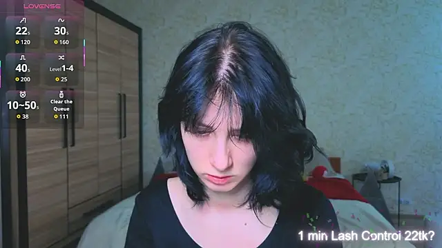 JulisSweet online show from March 17, 2026, 8:39 am