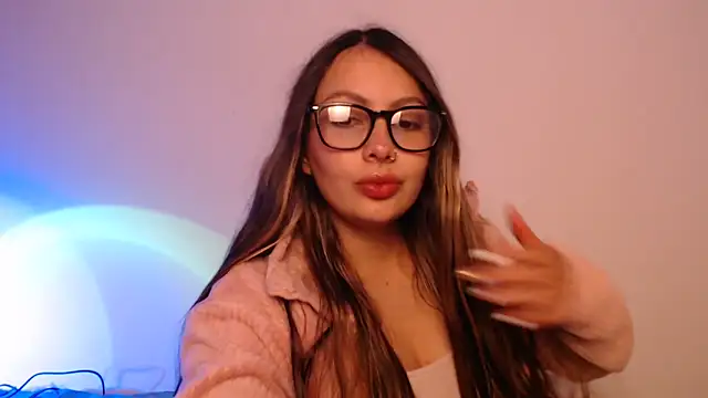 Snapshot of lalawhitte chatting on November 25, 2025, 9:48 pm lalawhitte online show from November 25, 2025, 9:48 pm